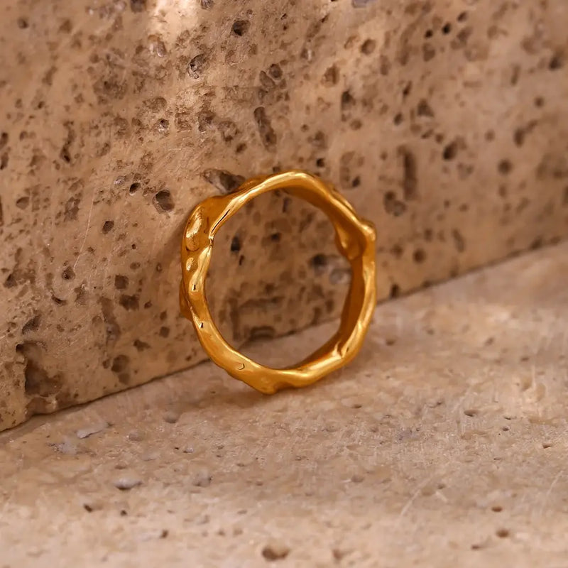 Anel Fluxus Irregular Ouro 18K